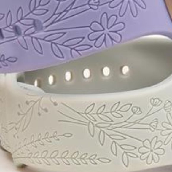 NEW 4 Pack Floral Engraved Apple Watch Bands with Charms - Picture 3 of 5